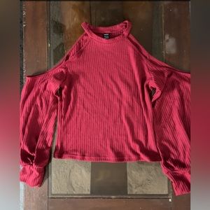 Open shoulder top